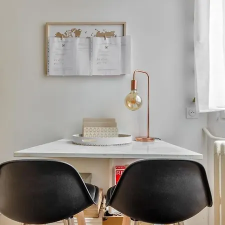 Apartment New Champs Elysees 2pax